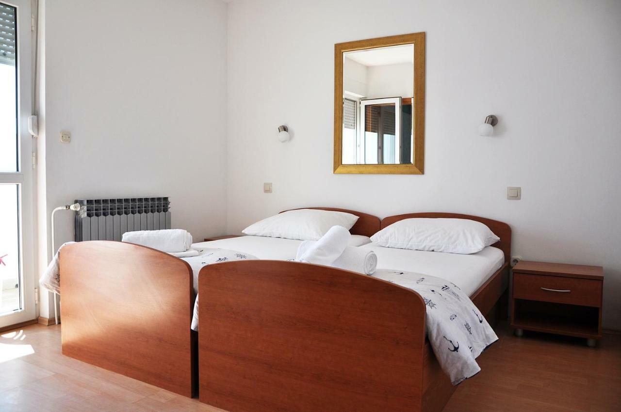 Sunrise Studio Apartments 3 Lokva Rogoznica Bagian luar foto