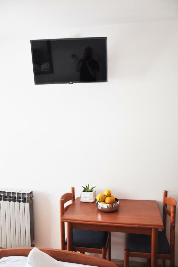 Sunrise Studio Apartments 3 Lokva Rogoznica Bagian luar foto